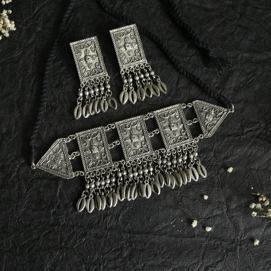 Chakor Necklace