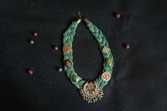 Namya jute necklace