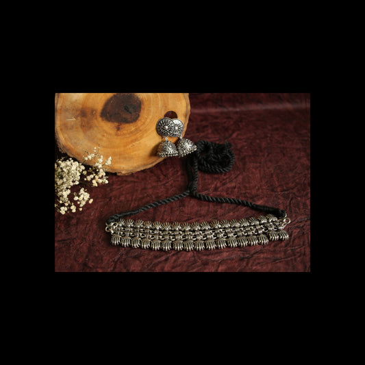 Kolhapuri choker set