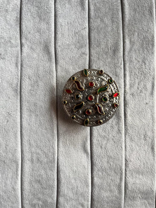Bahaara kundan stone ring