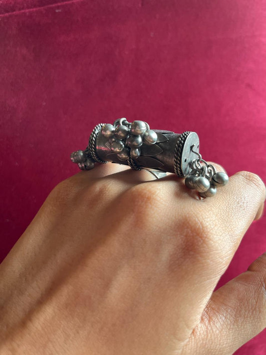 Sandook oxidised ring