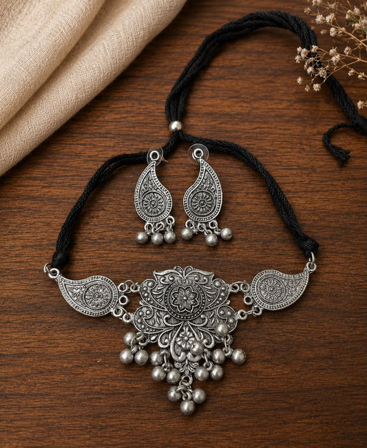 Zehra choker