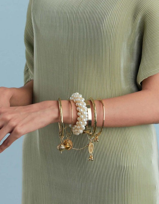 Roohani bangles stack