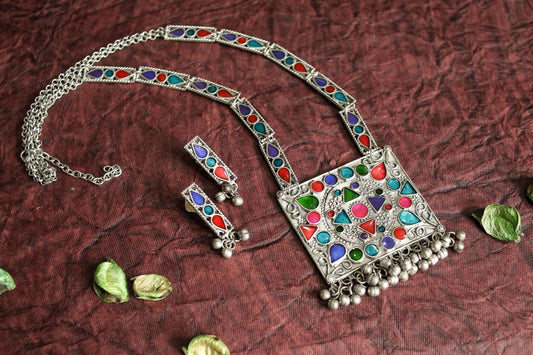 Navrang necklace