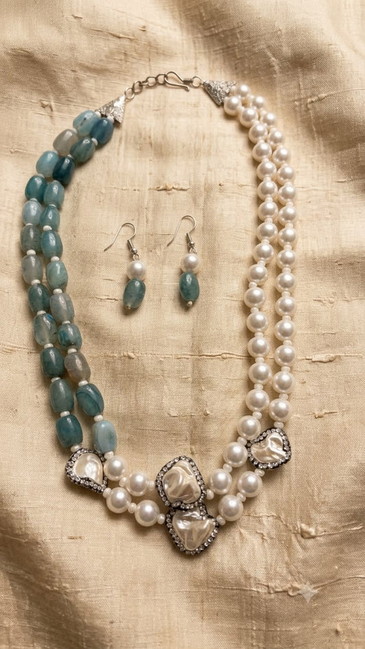 Teal bead and pearl necklace