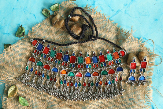 Hania colourful choker