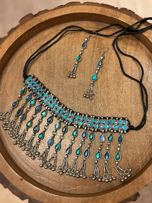 Nilofer Choker Set