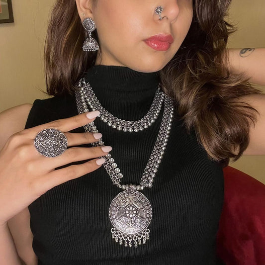 Mayuri pendent set