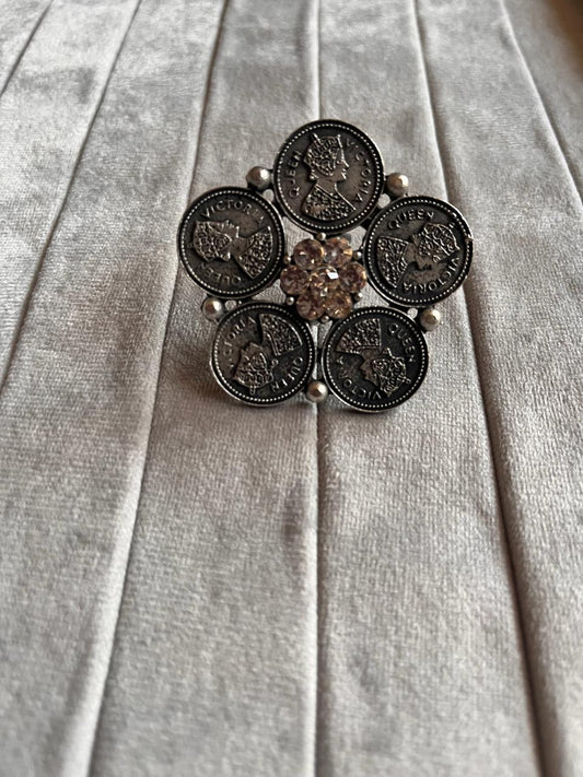 Asharfi ring with white stones