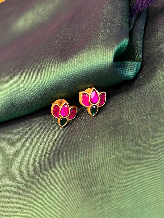 Lotus Studs