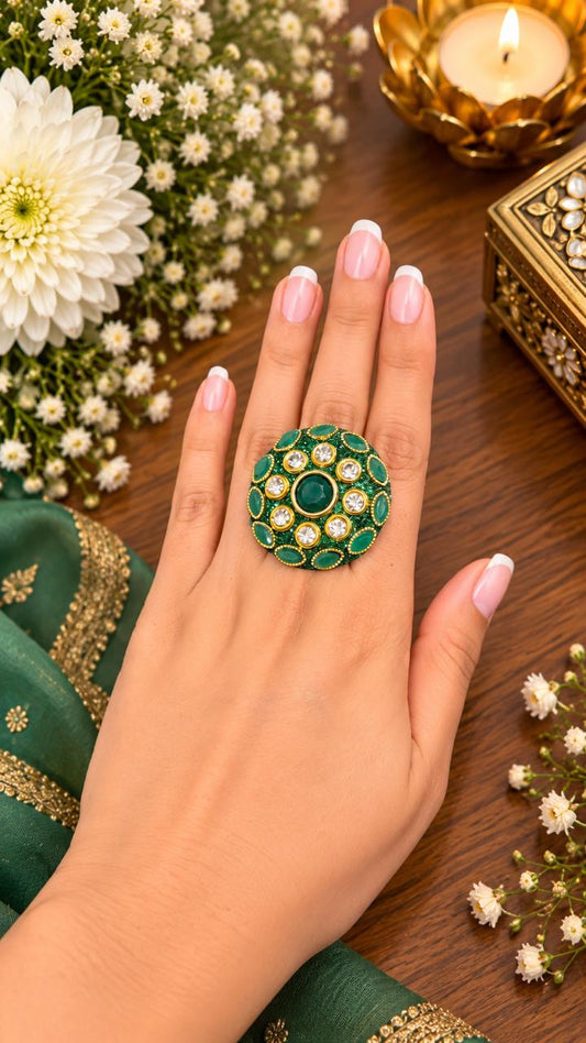 Flower shaped stone ring