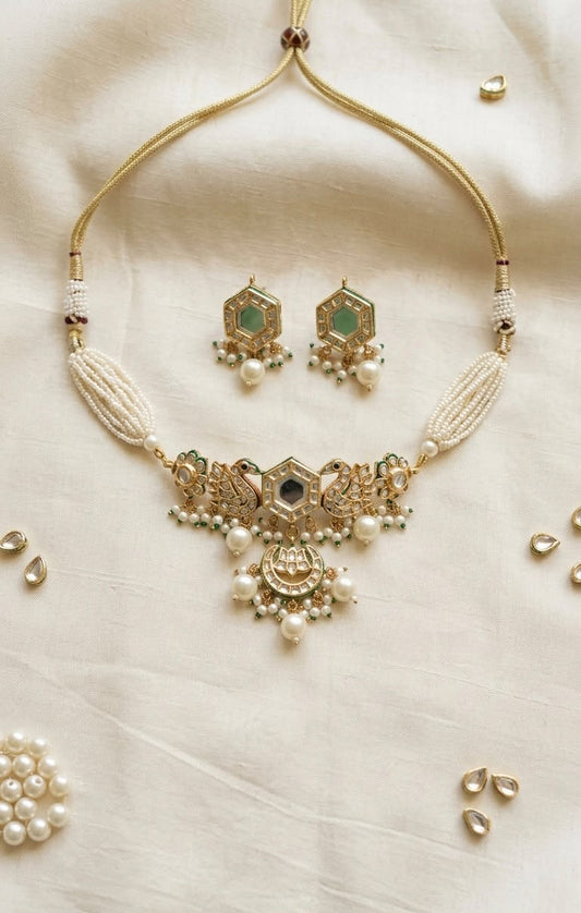 Mayura emerald pearl necklace set